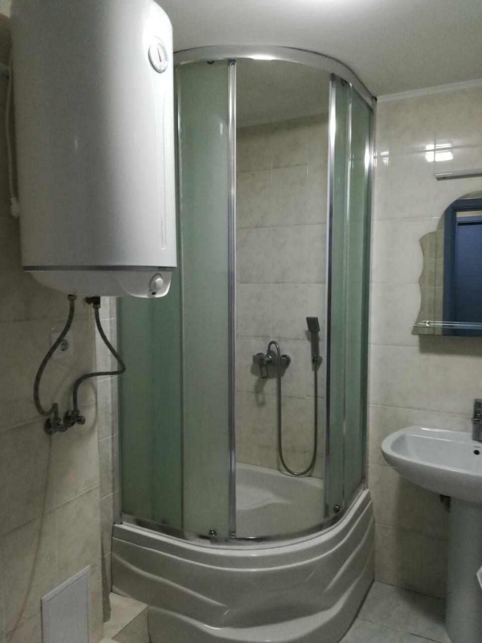 Sacvoyage Hotel Киев Екстериор снимка